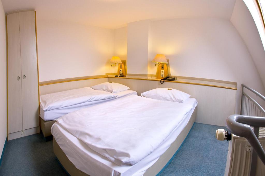 Leine-Hotel Göttingen Chambre photo